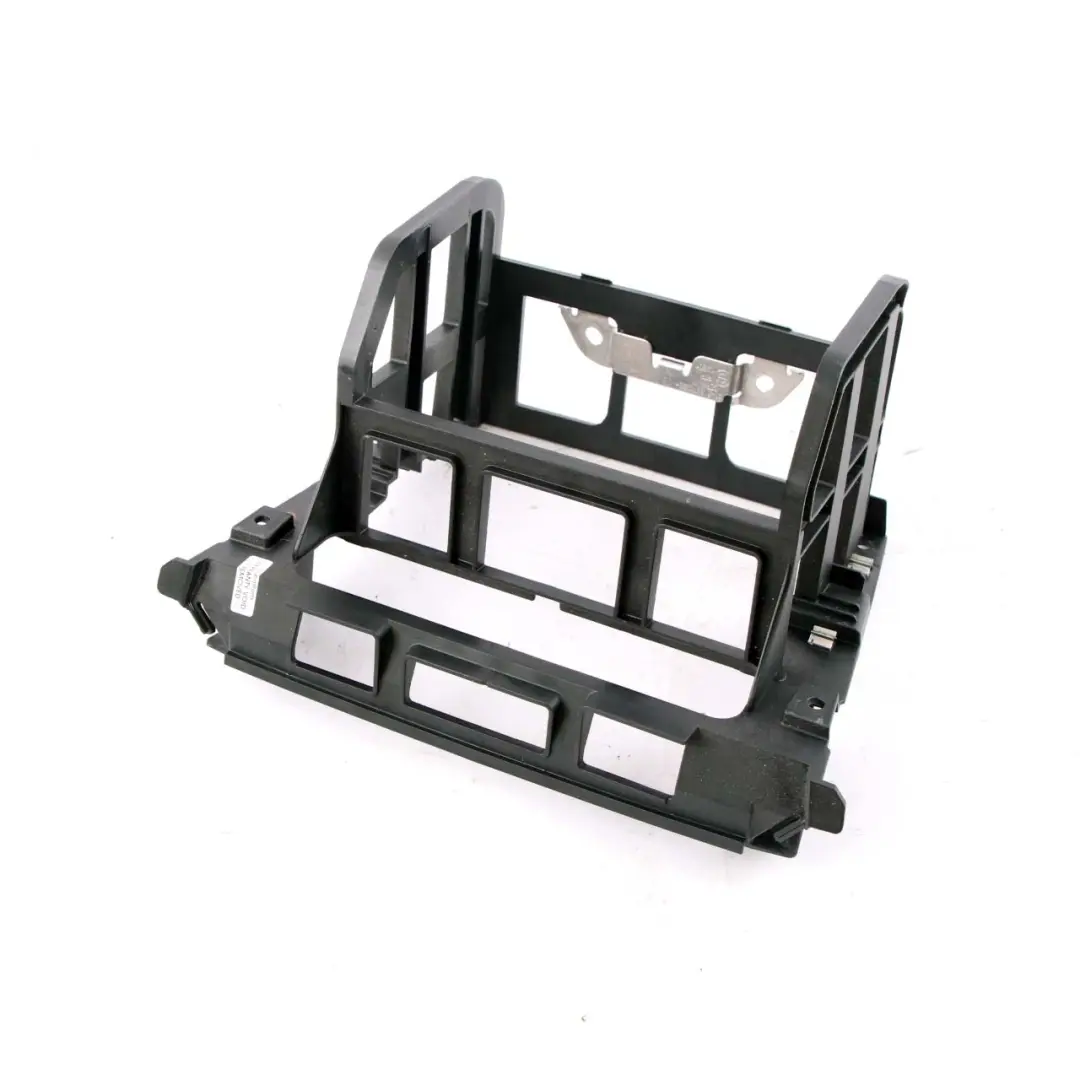 Wspornik osłona ramka radia deski do BMW E90 E91 E92 o numerze 9120317 BMW E90 E91 E92 Wspornik osłona ramka radia deski - SKU 9120317 - Numer Części 9120317