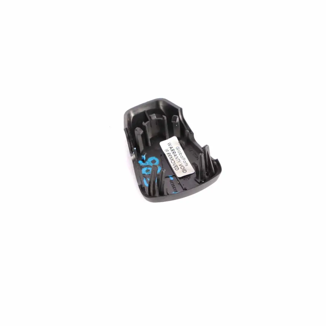 BMW E88 Cabrio Tapa Salida Desviación Cinturón Derecha Negro - SKU 9120878 - Número de pieza 9120878