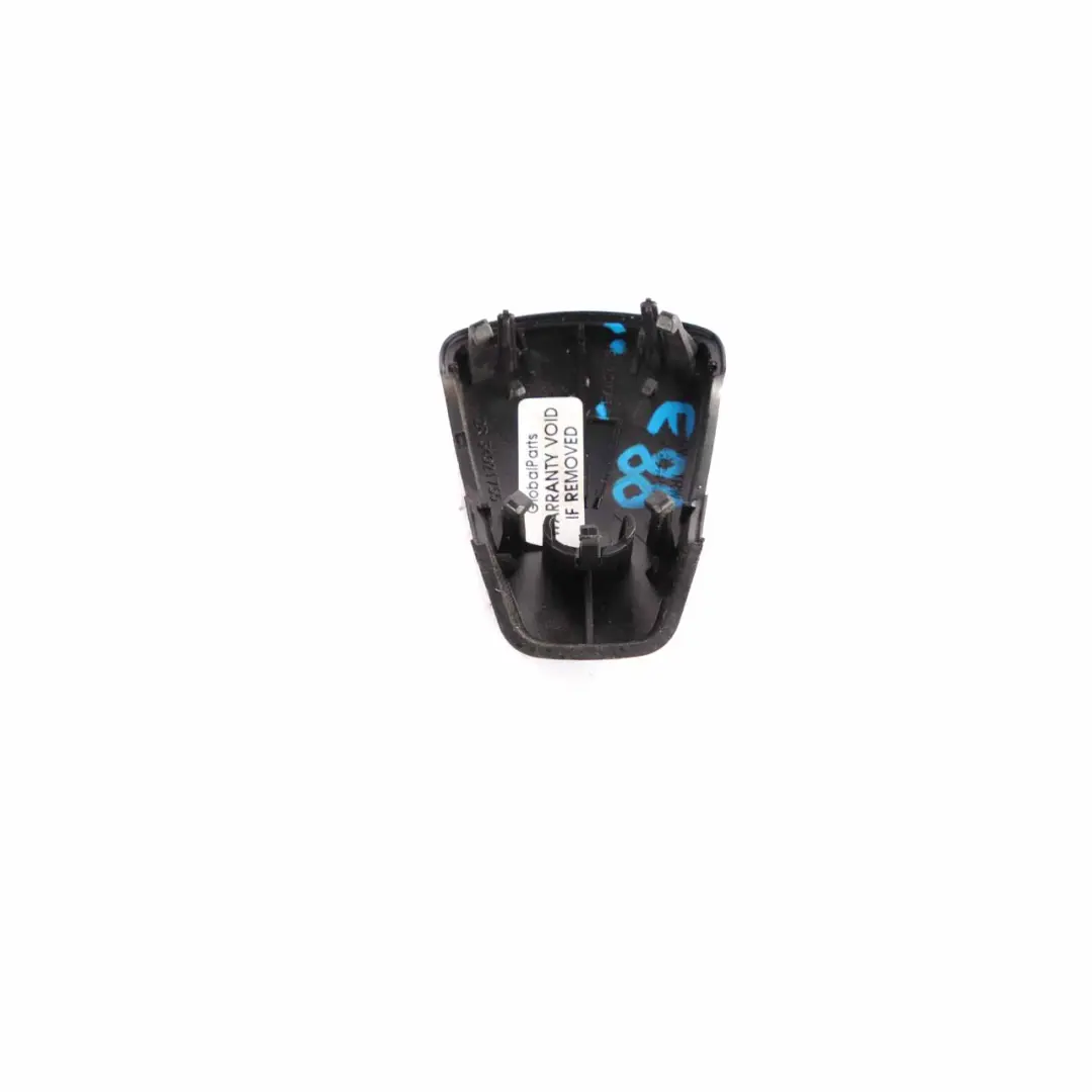 BMW E88 Cabrio Cache ceinture sortie déflexion droite Noir - SKU 9120878 - Numéro de pièce 9120878