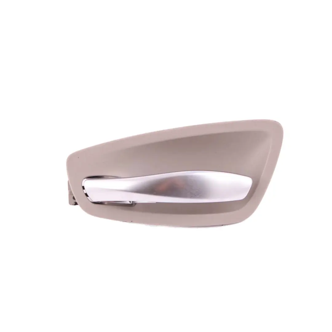 Tirador Puerta BMW E81 E87 LCI Interior Delantero Izquierdo Beige 6962101 para con número de pieza 9121185 Tirador Puerta BMW E81 E87 LCI Interior Delantero Izquierdo Beige 6962101 - SKU 9121185 - Número de pieza 9121185