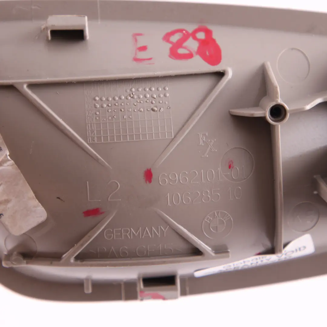 Klamka Wewnętrzna Przód Lewa 6962101 do BMW E81 E87 LCI o numerze 9121185 BMW E81 E87 LCI Klamka Wewnętrzna Przód Lewa 6962101 - SKU 9121185 - Numer Części 9121185