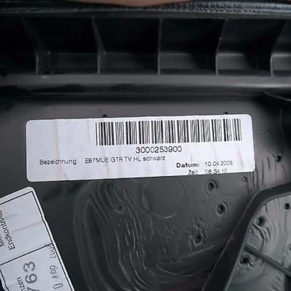 Pannello Porta Posteriore Tessuto SX Active Blu per BMW E87 LCI E87N con numero di parte 51419121195 BMW E87 LCI E87N Pannello Porta Posteriore Tessuto SX Active Blu - SKU 9121195 - Numero di parte 51419121195