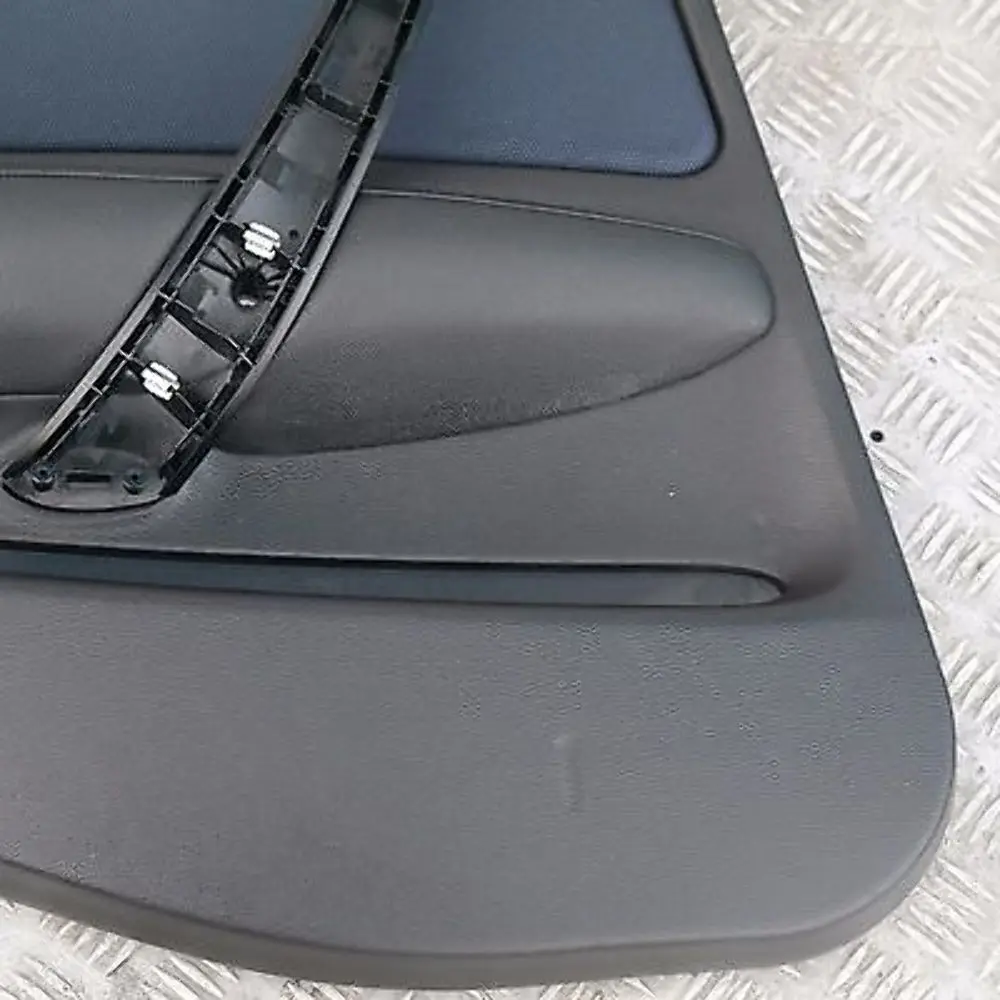 Tapicerka boczek drzwi lewy tył BMW e87 LCI lift do o numerze 51419121195 Tapicerka boczek drzwi lewy tył BMW e87 LCI lift - SKU 9121195 - Numer Części 51419121195