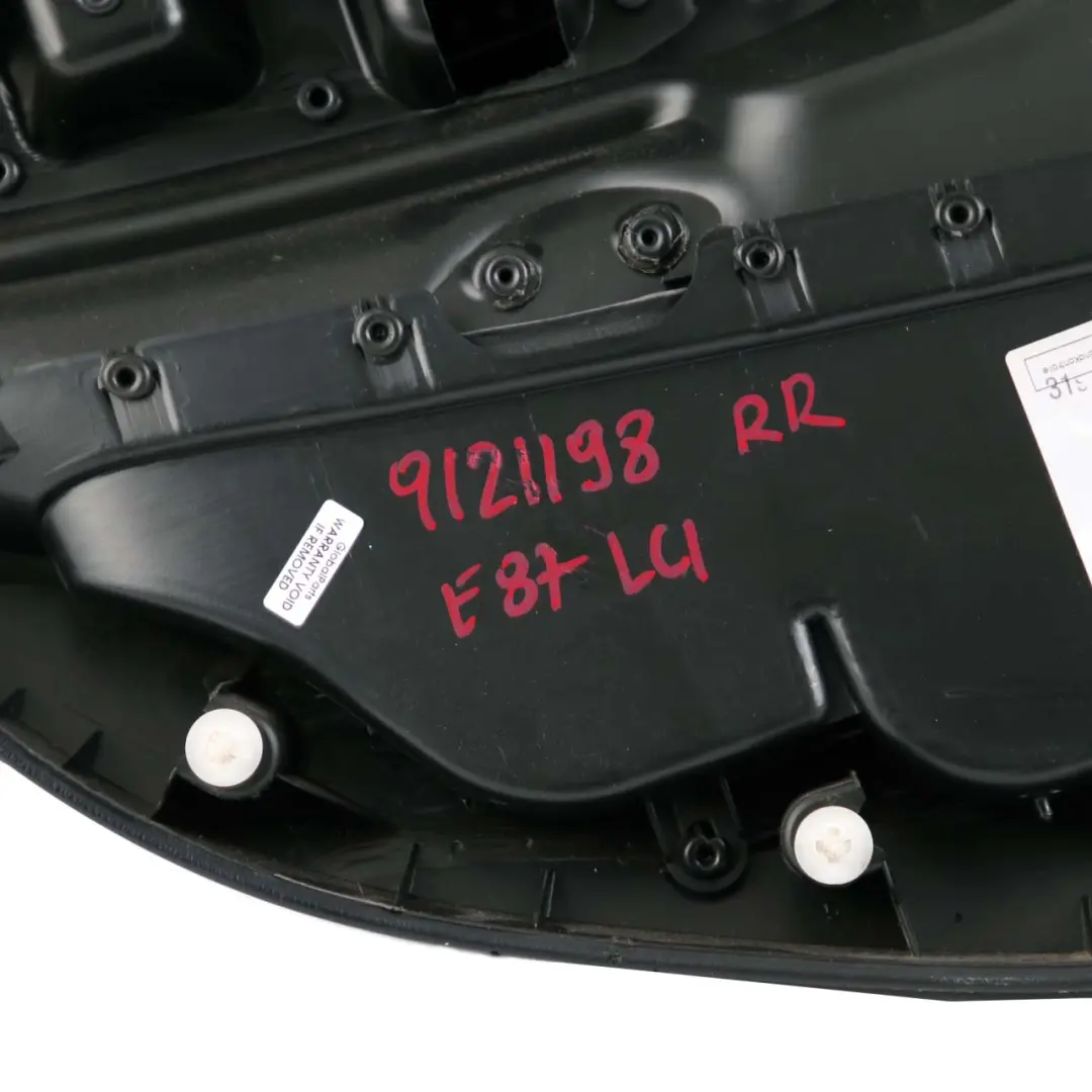 Boczek Tapicerka Drzwi Prawy Tył do BMW E87 LCI o numerze 9121198 BMW E87 LCI Boczek Tapicerka Drzwi Prawy Tył - SKU 9121198 - Numer Części 9121198