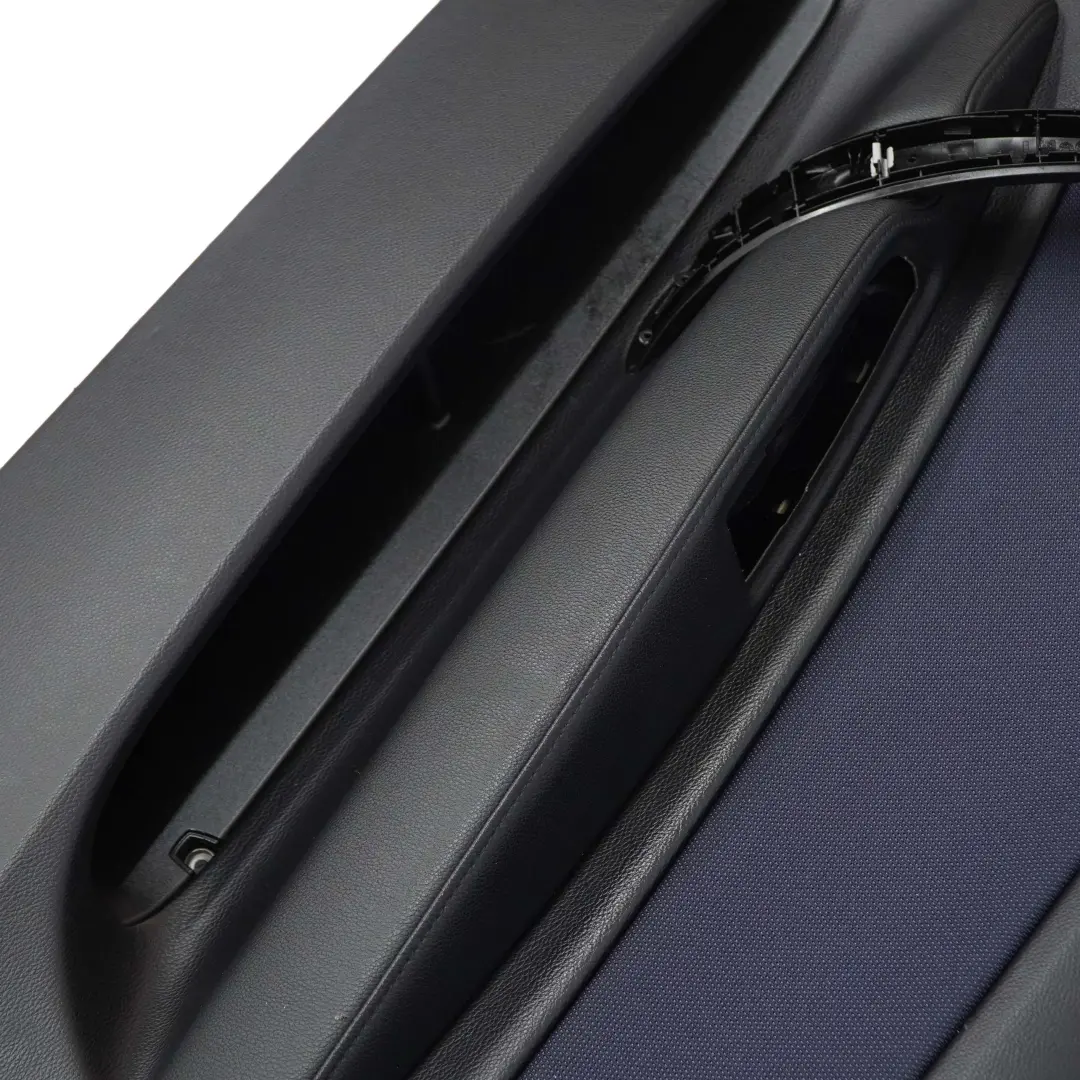 Puerta Delantera Derecha Forro Tarjeta Tela Red Monaco Azul para BMW E81 E82 con número de pieza 9121236 BMW E81 E82 Puerta Delantera Derecha Forro Tarjeta Tela Red Monaco Azul - SKU 9121236 - Número de pieza 9121236