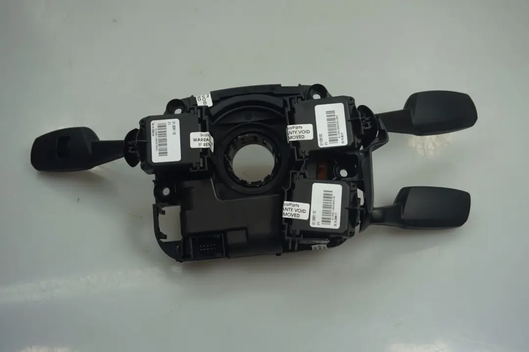 Panel Interruptores Columna Dirección Palanca Crucero para BMW Z4 E89 E90 E92 con número de pieza 9123049 BMW Z4 E89 E90 E92 Panel Interruptores Columna Dirección Palanca Crucero - SKU 9121901 - Número de pieza 9123049