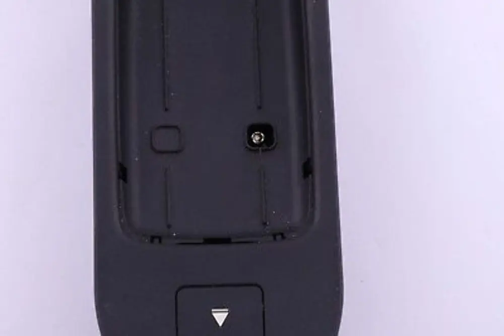 BMW E60 E81 E87 E90 F10 Adaptateur Téléphone Portable Boîtier D'Éjection SE T630 - SKU 9122423 - Numéro de pièce 9122423