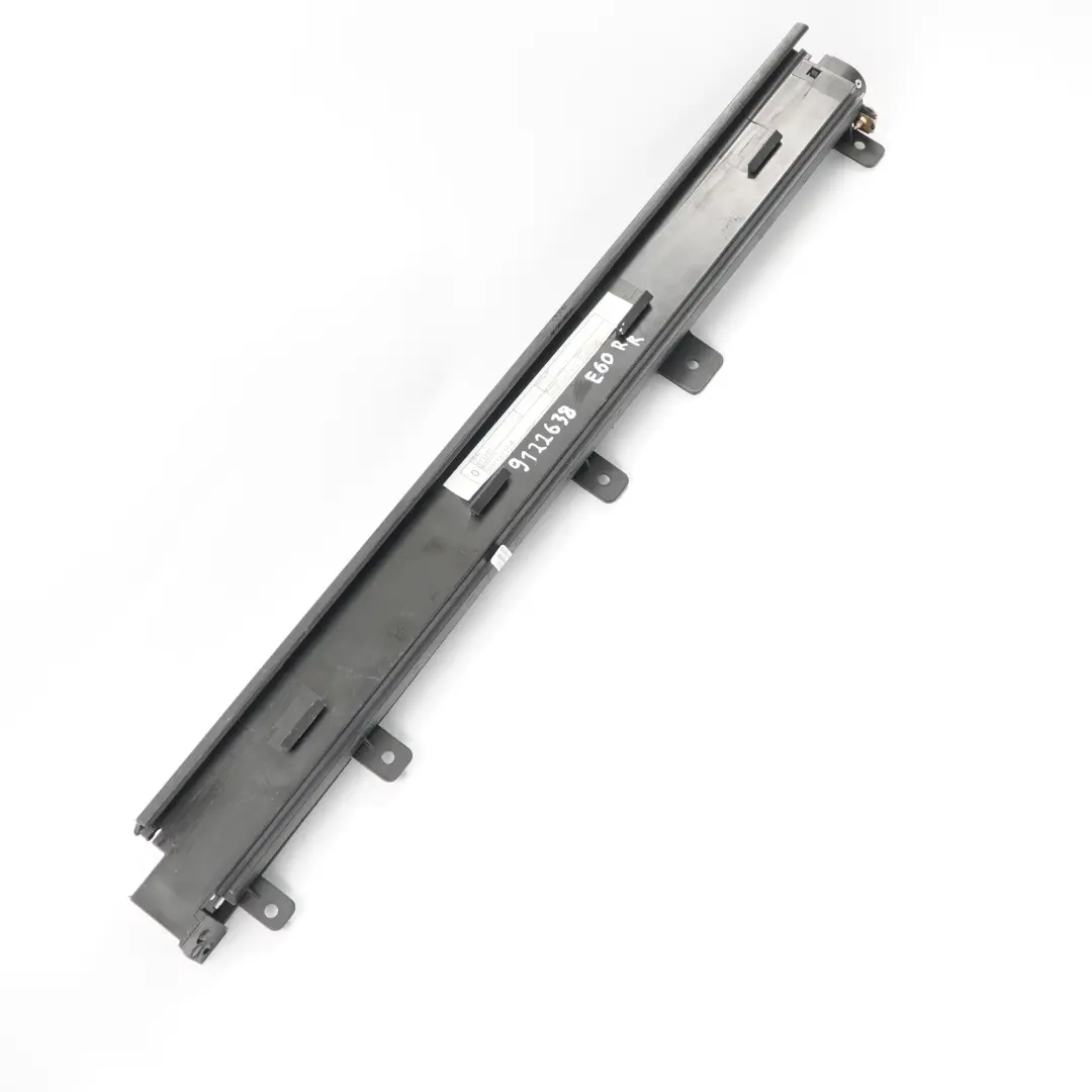 BMW E60 Finestra a rullo Porta posteriore destra Protezione parasole - SKU 9122638 - Numero di parte 9122638