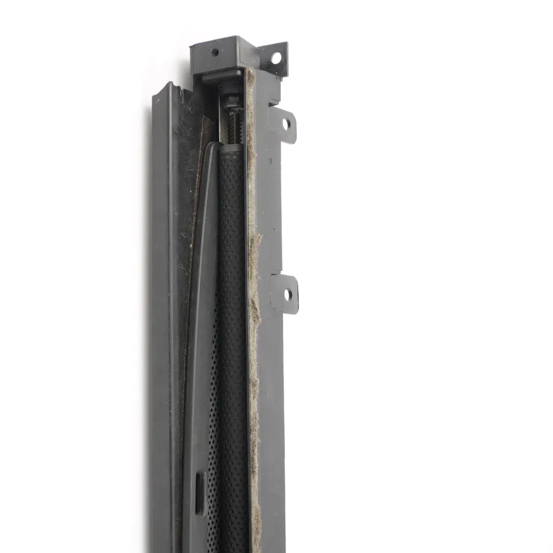 Fenster Rollo Tür hinten rechts Sonnen blende Schutz für BMW E60 mit Teilenummer 9122638 BMW E60 Fenster Rollo Tür hinten rechts Sonnen blende Schutz - SKU 9122638 - Teilenummer 9122638