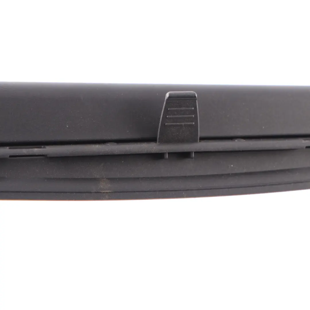 Sonnenschutzrollo Dreiecksfenster Rechts Schwarz 7071112 für BMW E60 mit Teilenummer 9122640 BMW E60 Sonnenschutzrollo Dreiecksfenster Rechts Schwarz 7071112 - SKU 9122640 - Teilenummer 9122640
