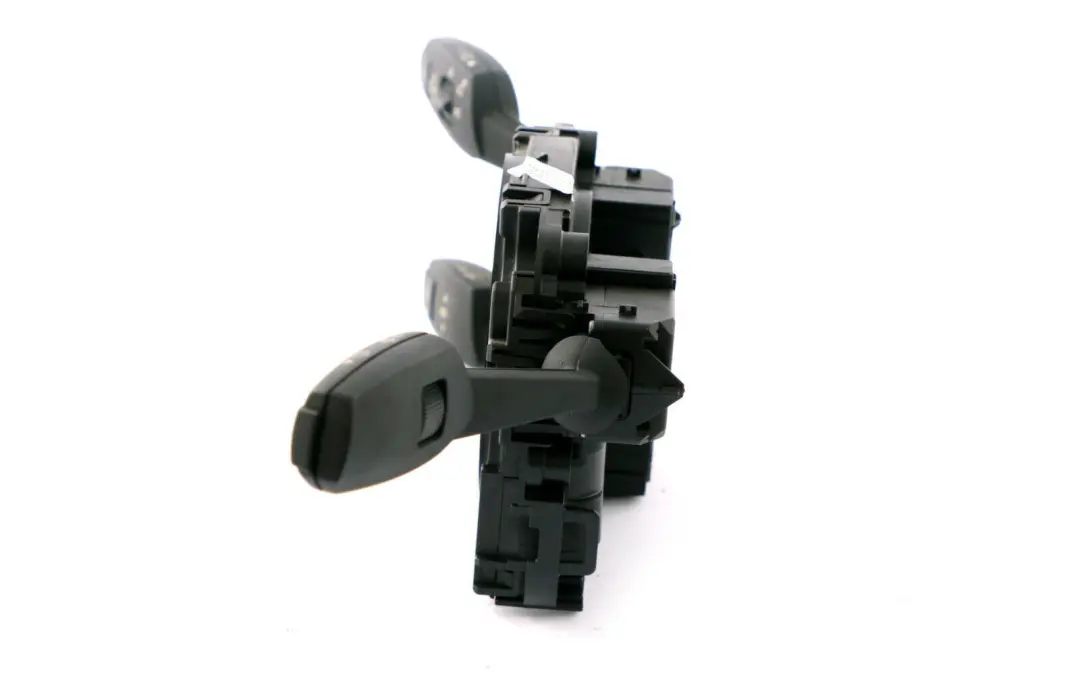 Schalter Cluster BMW E81 E87 E91 Tempomat Steuereinheit für mit Teilenummer 9123042 Schalter Cluster BMW E81 E87 E91 Tempomat Steuereinheit - SKU 9123042 - Teilenummer 9123042