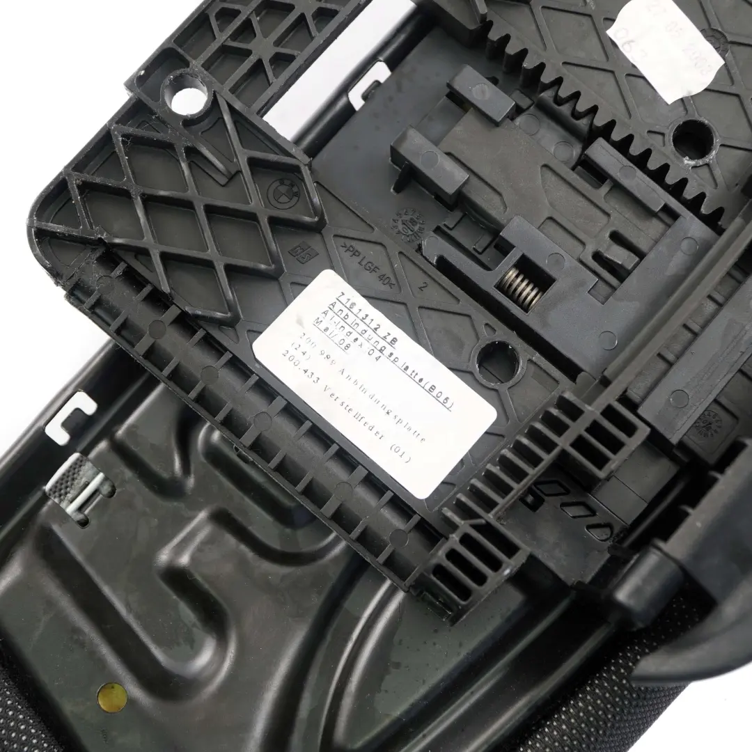 BMW E81 E82 E88 Siège sport Support avant Couvre-cuisses Réseau - SKU 9124297 - Numéro de pièce 9124297