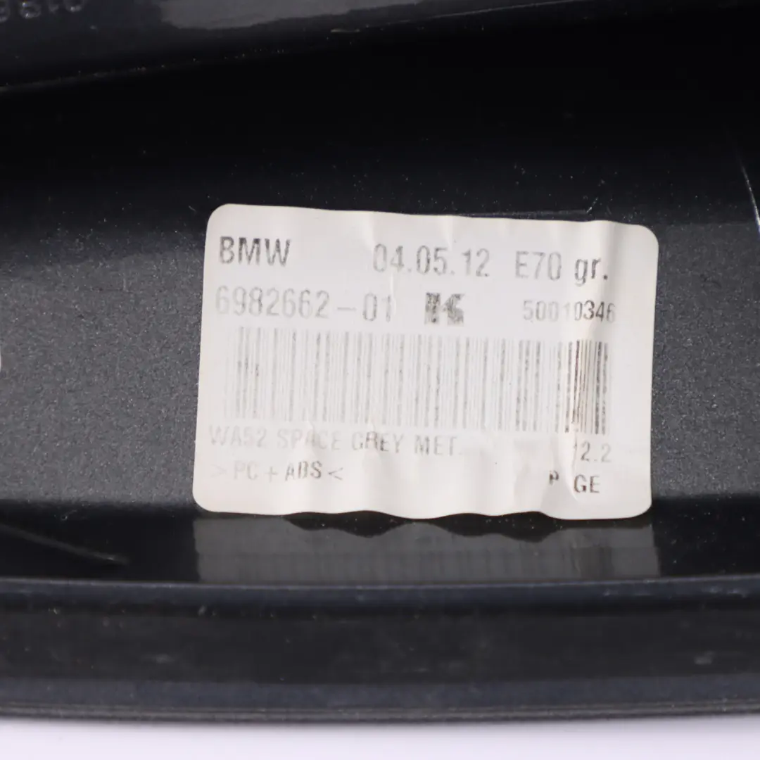Copertura antenna tetto BMW F11 X5 E70 Squalo Tappo vuoto Trim Space Grigio A52 per con numero di parte 9125663 Copertura antenna tetto BMW F11 X5 E70 Squalo Tappo vuoto Trim Space Grigio A52 - SKU 9125663-SCG1 - Numero di parte 9125663