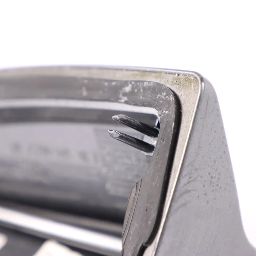 Osłona Rekin Anteny Dachowej Szara do BMW F11 X3 F25 X5 E70 o numerze 9125663 BMW F11 X3 F25 X5 E70 Osłona Rekin Anteny Dachowej Szara - SKU 9125663-SCG1 - Numer Części 9125663