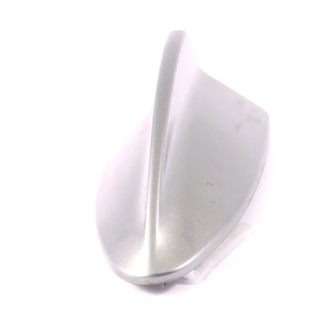 Copertura antenna tetto BMW F11 X5 E70 Squalo Tappo vuoto Trim Space Grigio A52 per con numero di parte 9125663 Copertura antenna tetto BMW F11 X5 E70 Squalo Tappo vuoto Trim Space Grigio A52 - SKU 9125663-SCG1 - Numero di parte 9125663