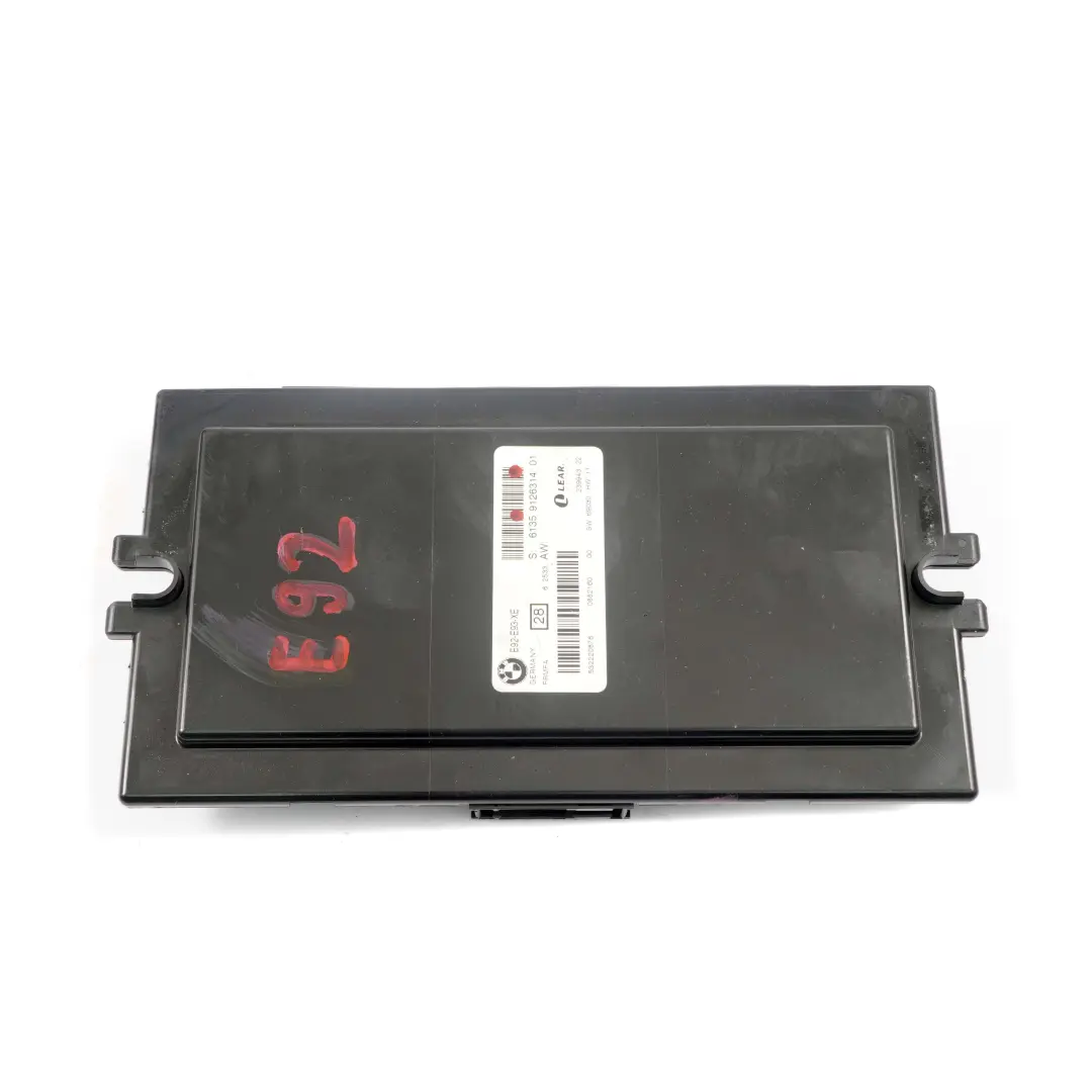 Footwell Luz Modulo Unidad De Control ECU FRMFA para BMW E92 Xenon con número de pieza 61359126314 BMW E92 Xenon Footwell Luz Modulo Unidad De Control ECU FRMFA - SKU 9126314 - Número de pieza 61359126314