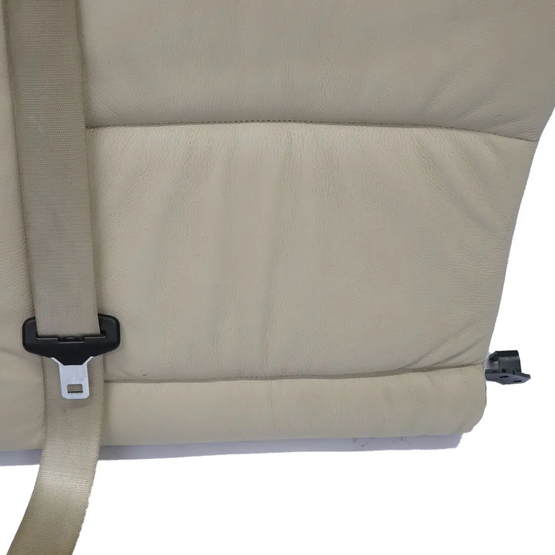 Schienale posteriore sinistro Coprisedile Crema Beige Pelle per BMW E61 Touring con numero di parte 9126499 BMW E61 Touring Schienale posteriore sinistro Coprisedile Crema Beige Pelle - SKU 9126499 - Numero di parte 9126499
