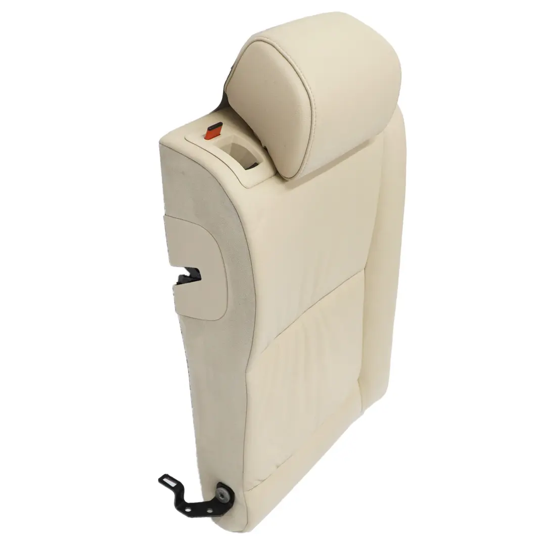 Schienale posteriore destro Coprisedile Crema Beige Pelle per BMW E61 Touring con numero di parte 9126500 BMW E61 Touring Schienale posteriore destro Coprisedile Crema Beige Pelle - SKU 9126500 - Numero di parte 9126500