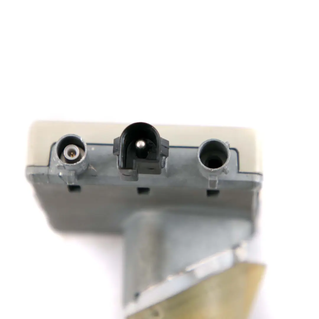 Antena Podstawa Moduł Bazowy Anteny do BMW E88 Cabrio o numerze 9127371 BMW E88 Cabrio Antena Podstawa Moduł Bazowy Anteny - SKU 9127371-2 - Numer Części 9127371