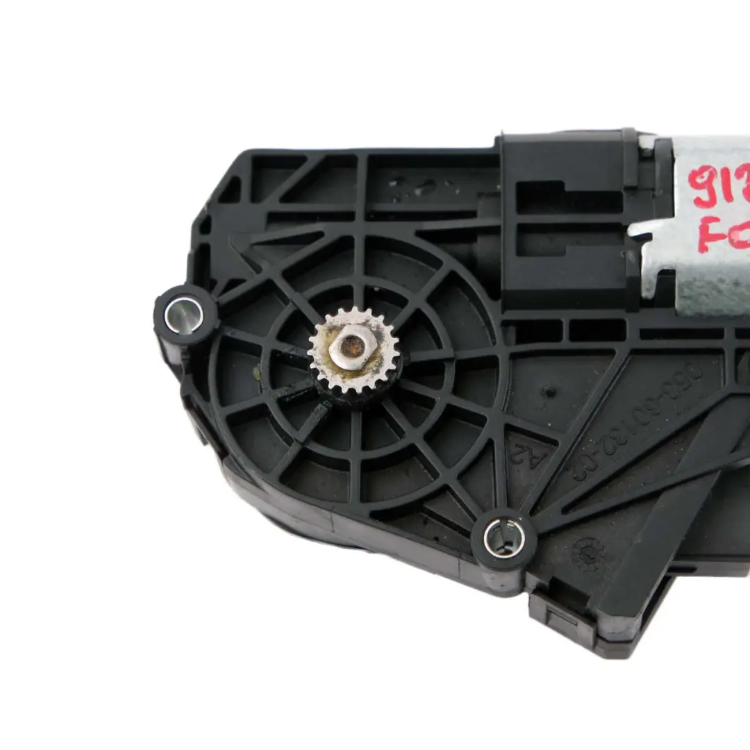 Sunroof Drive Sliding Roof Unit Motor Actuator to BMW X5 E71 F07 GT F11 with Part number 9127381 BMW X5 E71 F07 GT F11 Sunroof Drive Sliding Roof Unit Motor Actuator - SKU 9127381 - Part number 9127381