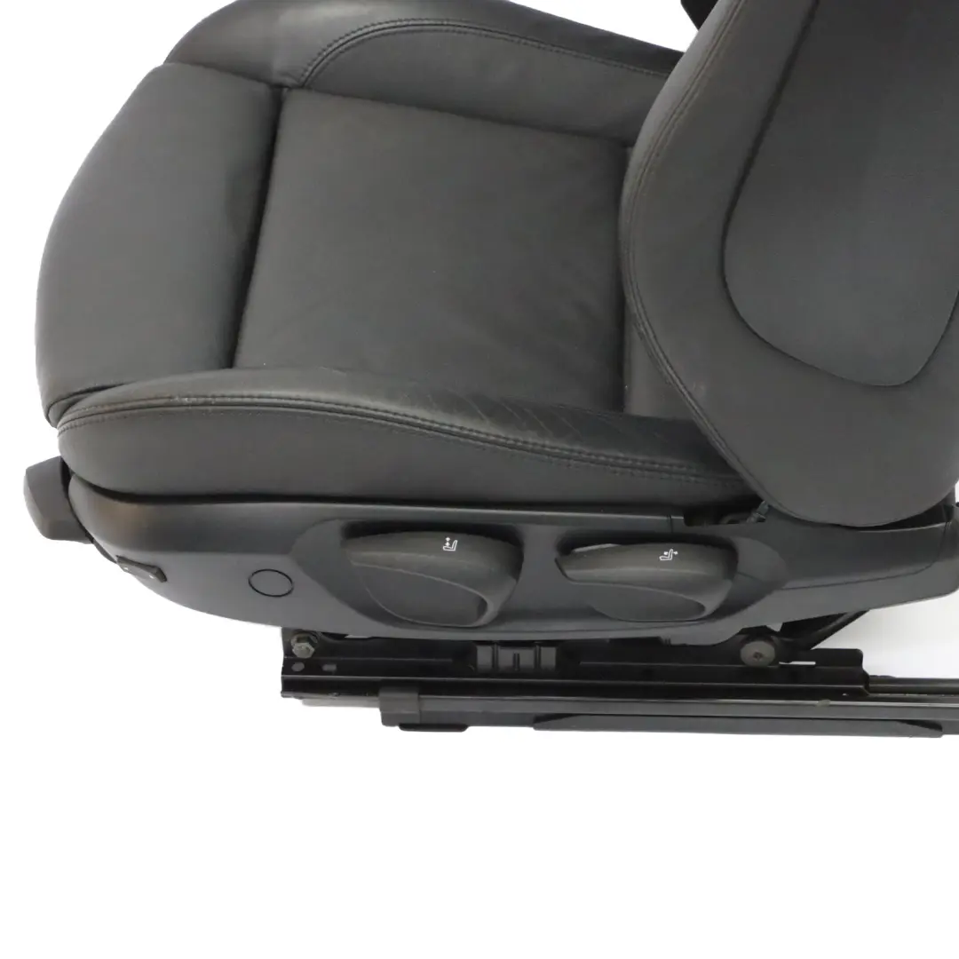 Przedni Lewy Fotel Czarny Skóra Boston Wnętrze do BMW E87 LCI Sport o numerze 9128287 BMW E87 LCI Sport Przedni Lewy Fotel Czarny Skóra Boston Wnętrze - SKU 9128287 - Numer Części 9128287