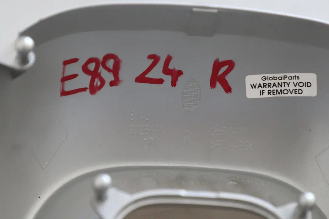 Rollover Protection Rear Right to BMW Z4 Series E89 Roadster Cabrio Cover with Part number 9128414 BMW Z4 Series E89 Roadster Cabrio Cover Rollover Protection Rear Right - SKU 9128414 - Part number 9128414