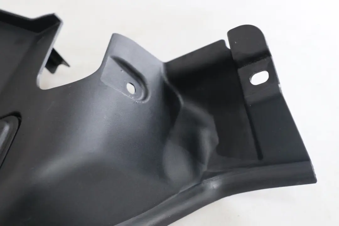 Osłona Blenda Bagażnika do BMW Z4 E89 o numerze 8208479 BMW Z4 E89 Osłona Blenda Bagażnika - SKU 9128479 - Numer Części 8208479