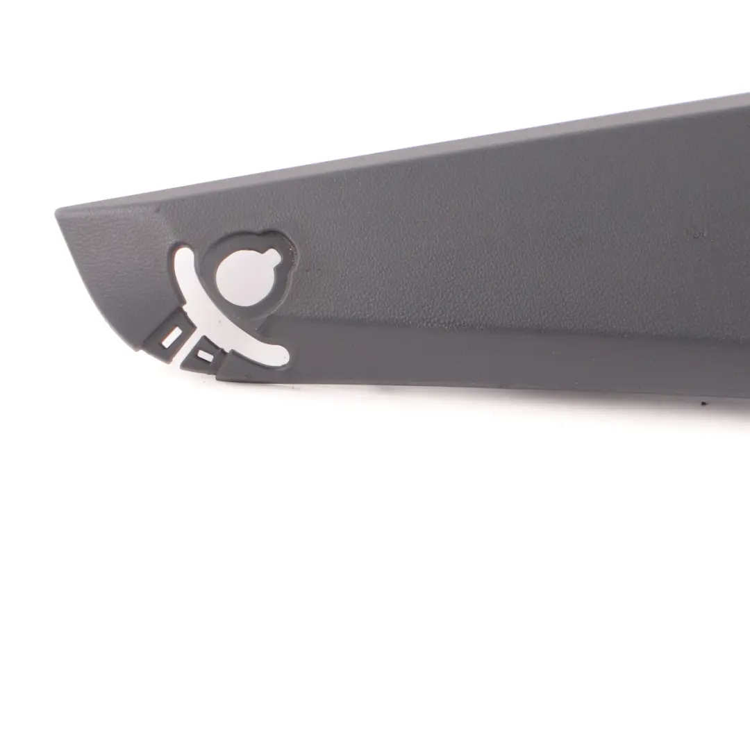  Carril De Cintura BMW E88 Interior Puerta Lateral Panel Trasero Derecho - SKU 9128774-2 - Número de pieza 9128774