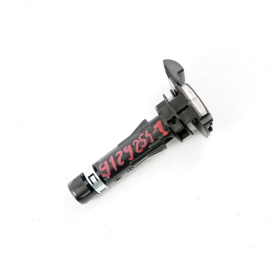 Guide d'appui-tete Support montage siege arriere Noir pour BMW E88 Cabrio à propos du numéro de pièce 9129254 BMW E88 Cabrio Guide d'appui-tete Support montage siege arriere Noir - SKU 9129254-1 - Numéro de pièce 9129254