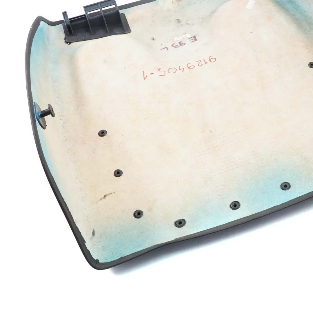 Schienale Sedile Anteriore Sinistro Rivestimento Posteriore Nero per BMW E93 con numero di parte 9129405 BMW E93 Schienale Sedile Anteriore Sinistro Rivestimento Posteriore Nero - SKU 9129405-1 - Numero di parte 9129405