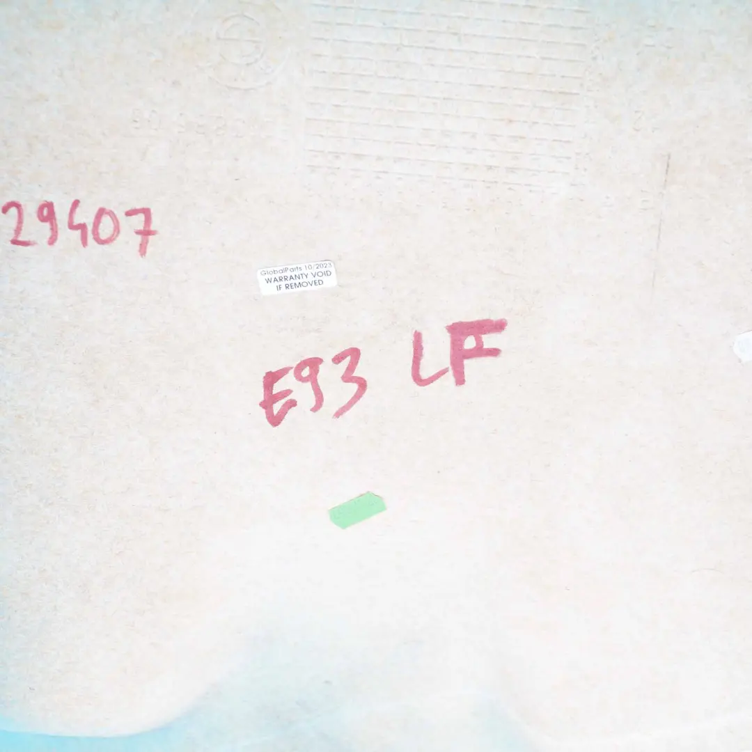 Osłona Oparcia Fotela Lewy Przód Szara do BMW E93 o numerze 9129407 BMW E93 Osłona Oparcia Fotela Lewy Przód Szara - SKU 9129407 - Numer Części 9129407