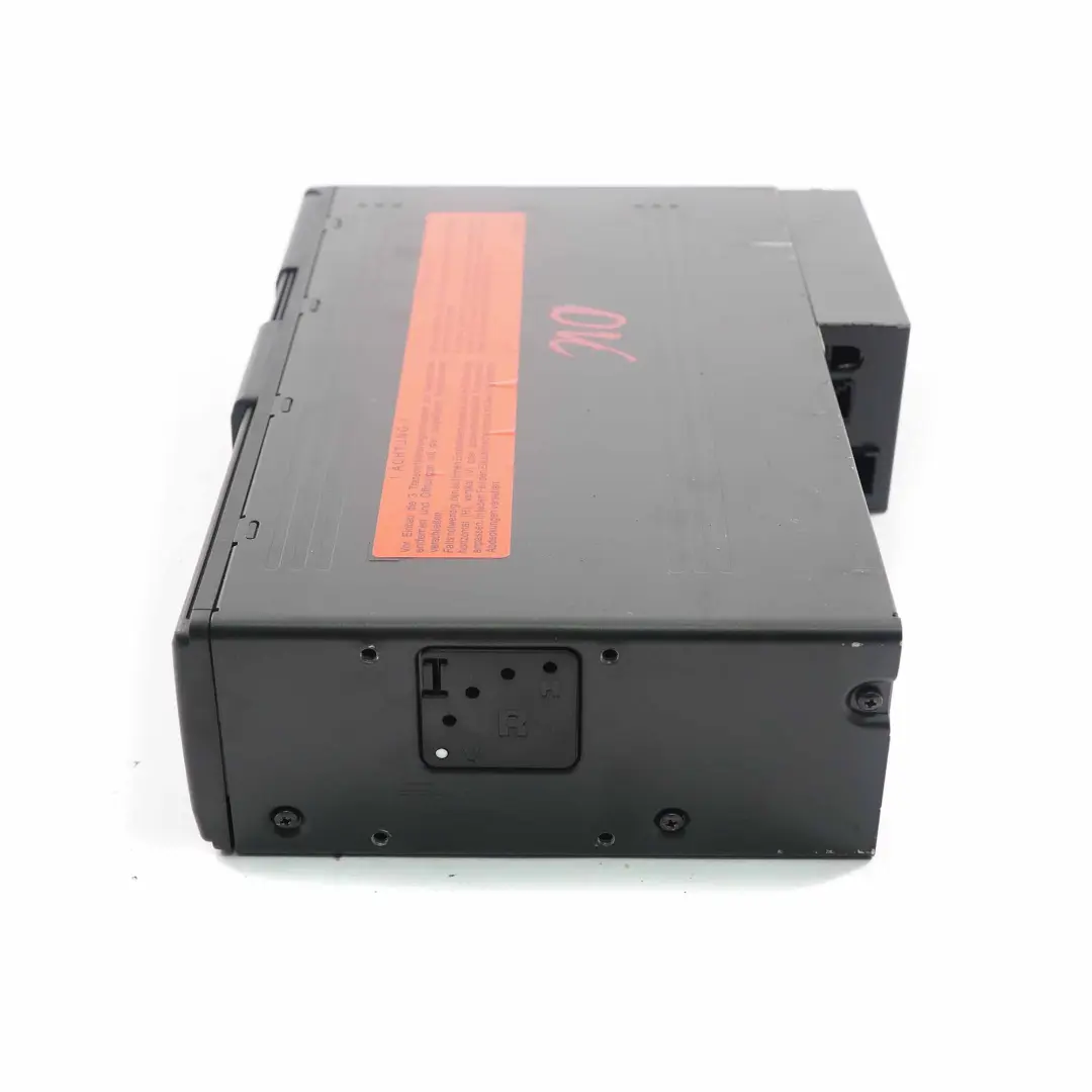 Changeur de CD 6 disques avec chargeur pour Mini Cooper One R50 R53 à propos du numéro de pièce 6946989 Mini Cooper One R50 R53 Changeur de CD 6 disques avec chargeur - SKU 9131852 - Numéro de pièce 6946989