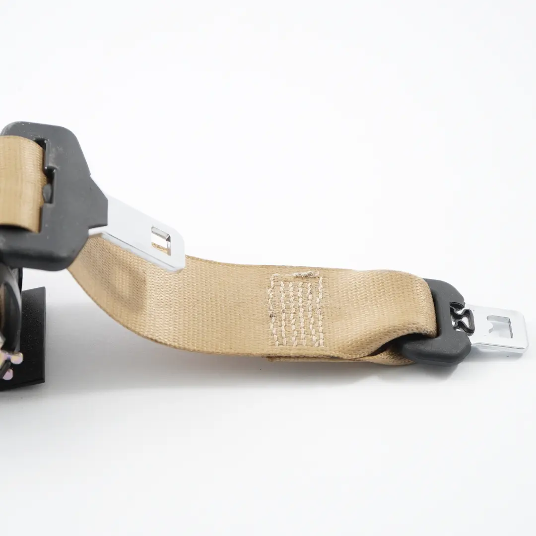 Cintura Di Sicurezza Superiore Posteriore Centrale Beige per BMW E60 con numero di parte 9132822 BMW E60 Cintura Di Sicurezza Superiore Posteriore Centrale Beige - SKU 9132822 - Numero di parte 9132822