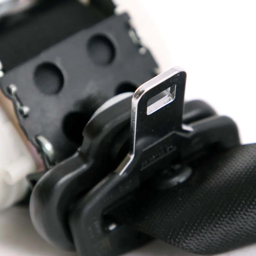 Left Right N/O/S Seat Upper Belt Seatbelt Black to BMW 6 E63 E64 Rear with Part number 9132835 BMW 6 E63 E64 Rear Left Right N/O/S Seat Upper Belt Seatbelt Black - SKU 9132835 - Part number 9132835