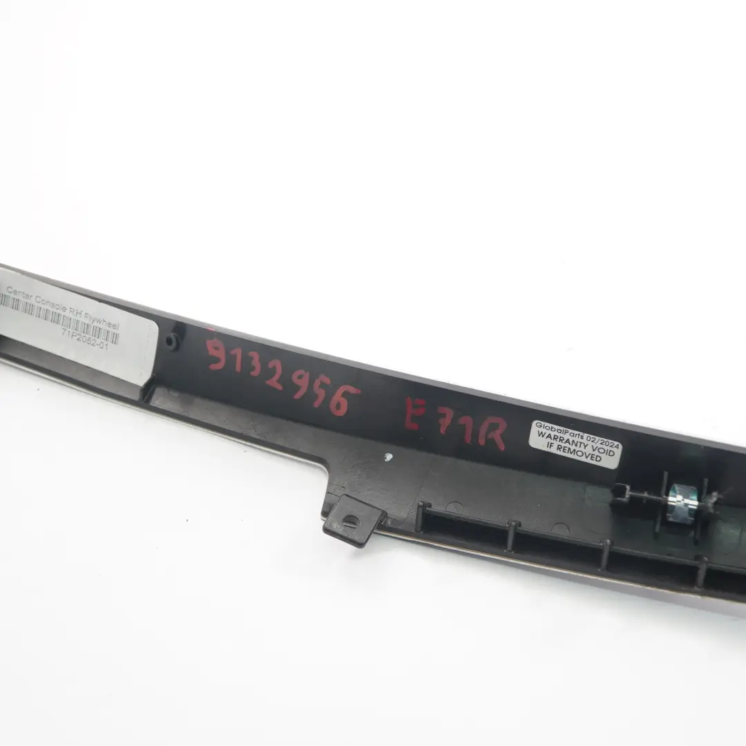 Centre Console Trim BMW X5 E70 X6 E71 Right O/S Strip Panel Alu Black to with Part number 9132956 Centre Console Trim BMW X5 E70 X6 E71 Right O/S Strip Panel Alu Black - SKU 9132956 - Part number 9132956