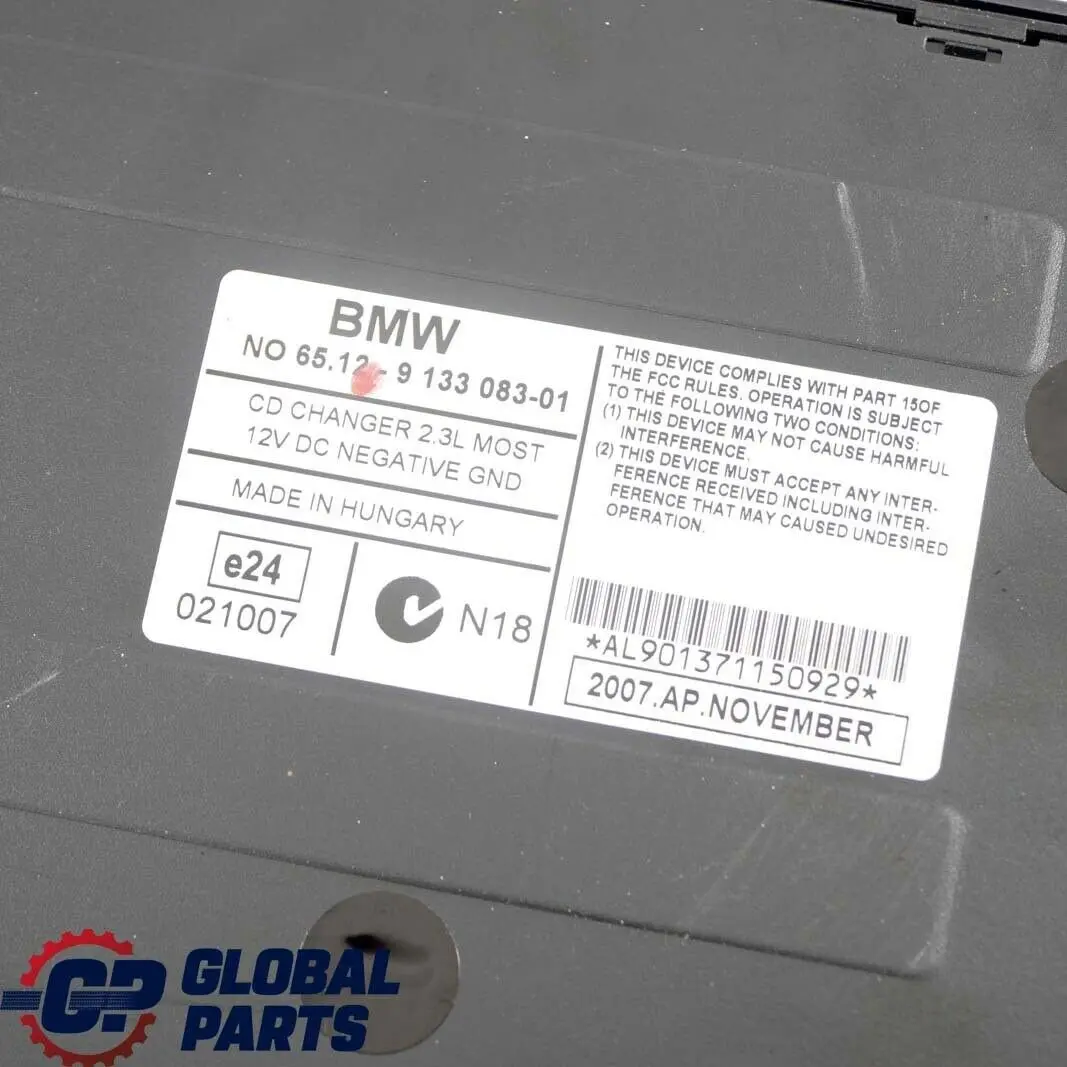 BMW E81 E87 E90 E91 E92 E93 Cambiador De CD De 6 Discos Con Cargador - SKU 9133083 - Número de pieza 9133083