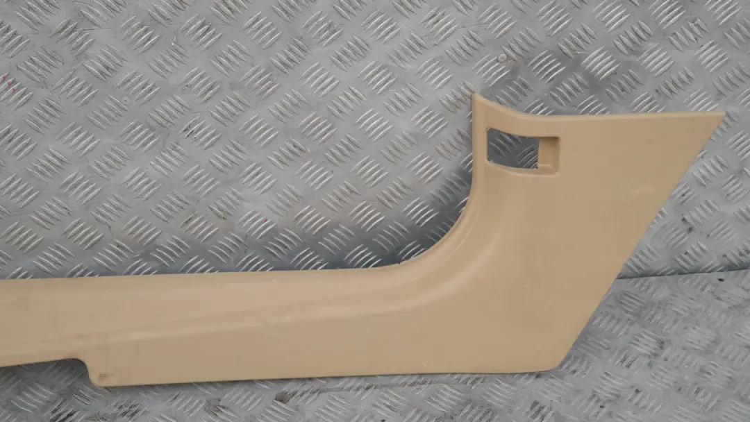 Seitenverkleidung unten vorne links TUSCAN BEIGE 2758181 für BMW Mini R57 Cabrio mit Teilenummer 9133681 BMW Mini R57 Cabrio Seitenverkleidung unten vorne links TUSCAN BEIGE 2758181 - SKU 9133681 - Teilenummer 9133681