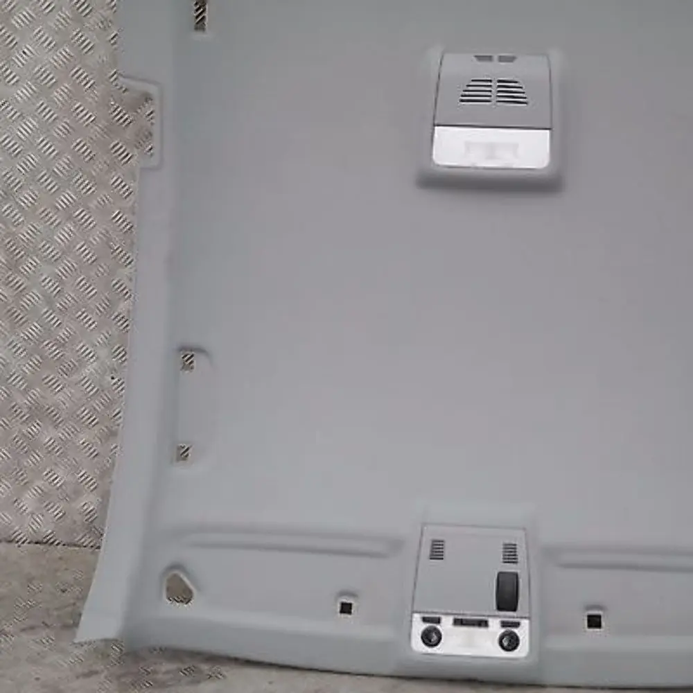 Podsufitka szara do BMW E81 o numerze 51449136296 BMW E81 Podsufitka szara - SKU 9136296 - Numer Części 51449136296