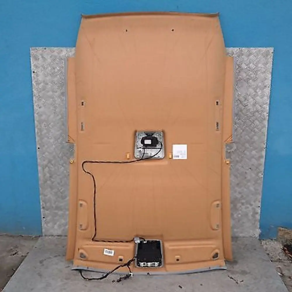 Podsufitka szara do BMW E81 o numerze 51449136296 BMW E81 Podsufitka szara - SKU 9136296 - Numer Części 51449136296