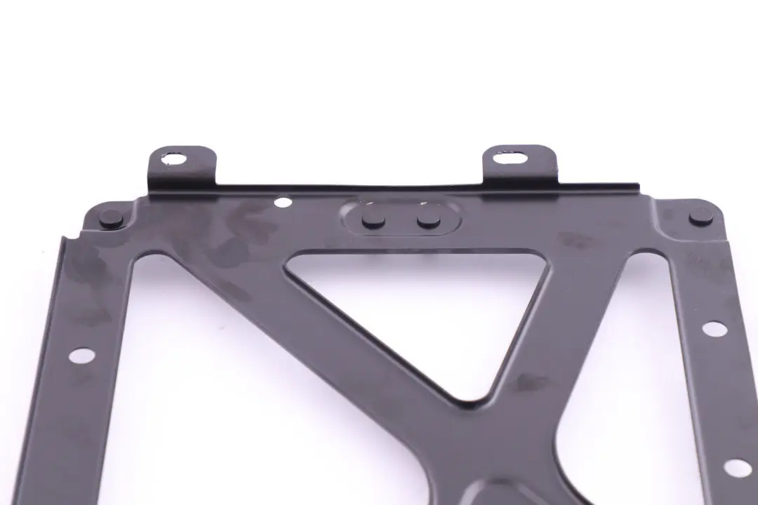 Staffa Modulo di controllo Telefono per BMW Z4 Serie E89 Roadster Cabrio con numero di parte 9136695 BMW Z4 Serie E89 Roadster Cabrio Staffa Modulo di controllo Telefono - SKU 9136695 - Numero di parte 9136695