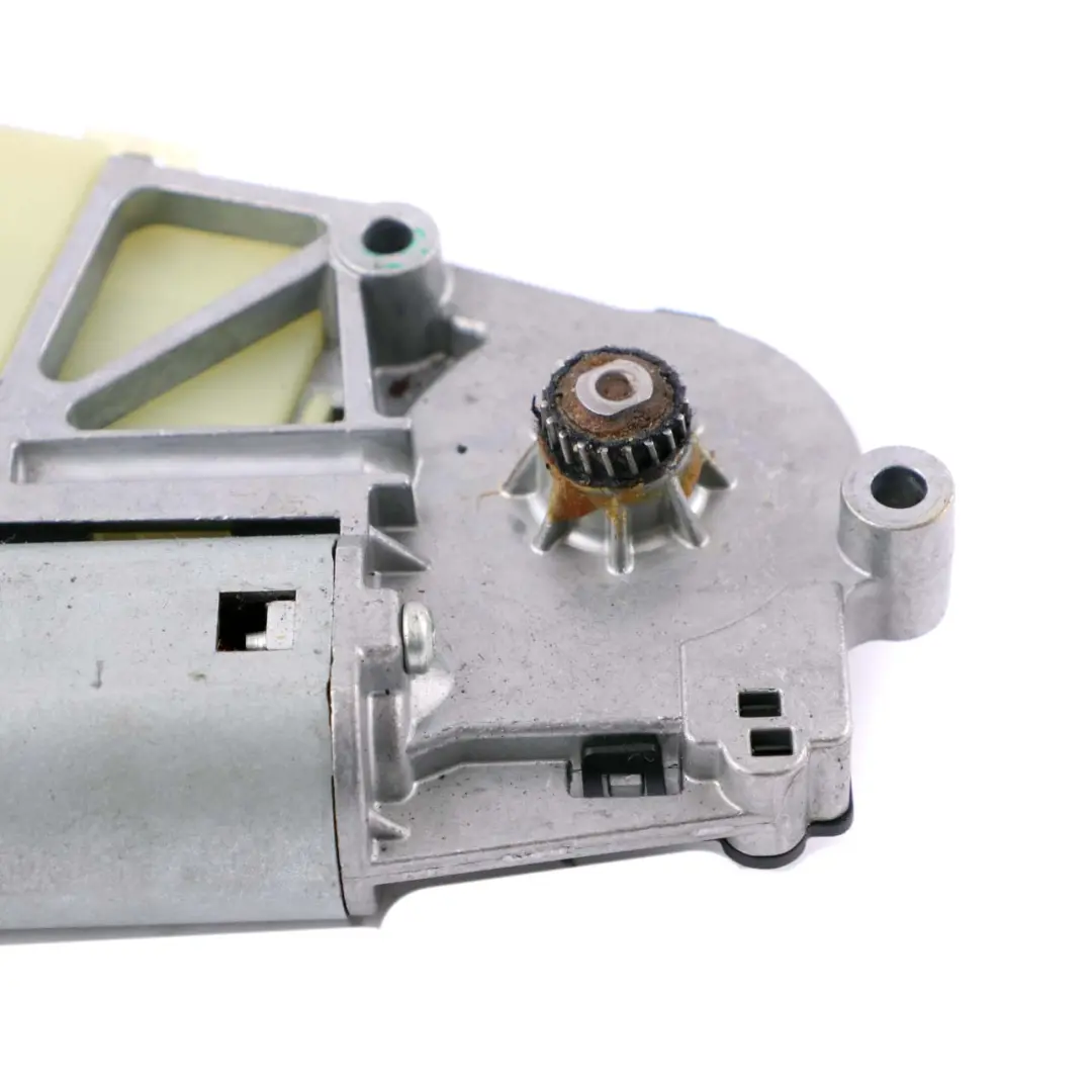 BMW 5 7 Series 1 E60 E65 Sunroof Sliding Roof Drive Unit Motor Actuator - SKU 9137056-1 - Part number 9137056