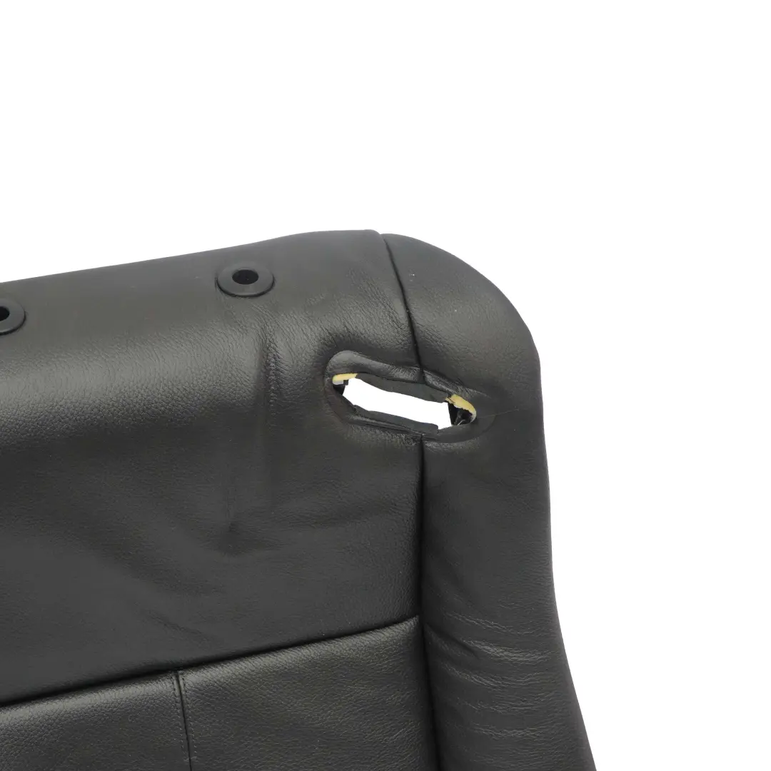 Housse de dossier de siege arriere en cuir noir Dakota pour BMW Serie 6 E63 E64 à propos du numéro de pièce 9137385 BMW Serie 6 E63 E64 Housse de dossier de siege arriere en cuir noir Dakota - SKU 9137385-2 - Numéro de pièce 9137385