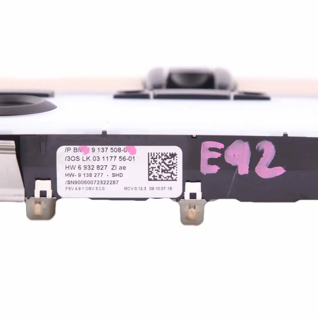 Lampka Podsufitki Oświetlenie do BMW E92 o numerze 9225522 BMW E92 Lampka Podsufitki Oświetlenie - SKU 9137508 - Numer Części 9225522