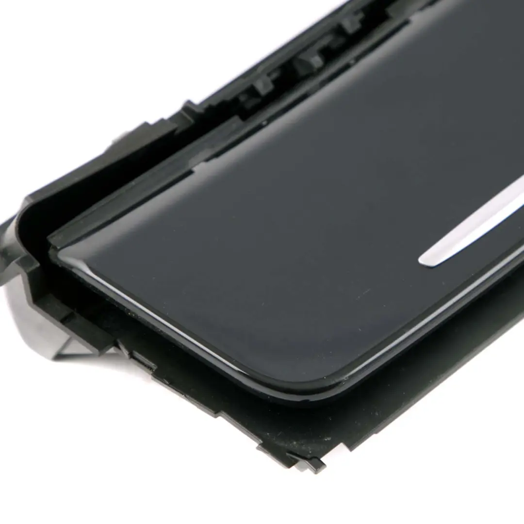 Mittelkonsole Aschenbecher Verkleidung Schaltheabdeckung Hochglanz für BMW 1 er E87 mit Teilenummer 9137623 BMW 1 er E87 Mittelkonsole Aschenbecher Verkleidung Schaltheabdeckung Hochglanz - SKU 9137623 - Teilenummer 9137623