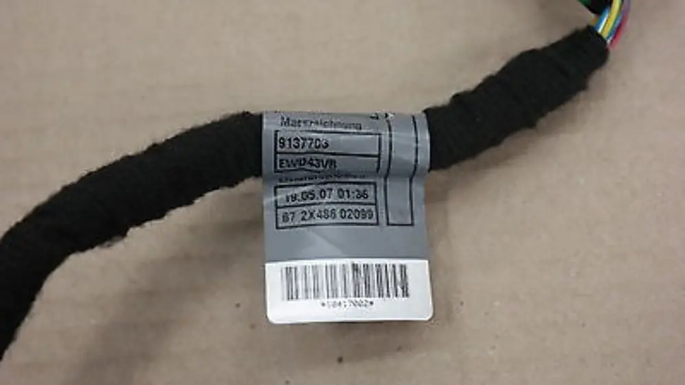 Mazo de cables de la puerta derecha de fábrica para Mini Cooper One R55 R56 con número de pieza 9137703 Mini Cooper One R55 R56 Mazo de cables de la puerta derecha de fábrica - SKU 9137703 - Número de pieza 9137703