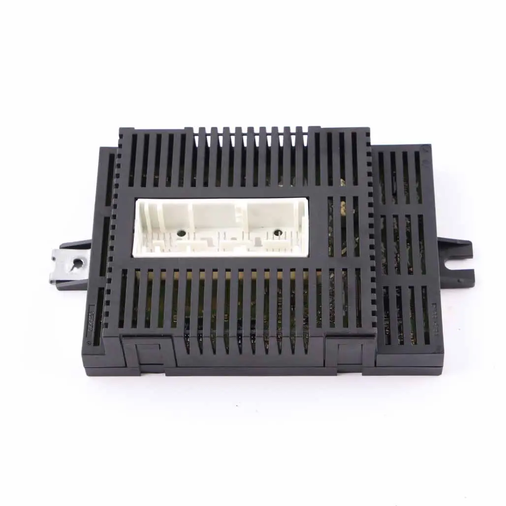 Light Control Module Unit Lear LM II E6X AHL Lear to BMW E60 with Part number 9137776 BMW E60 Light Control Module Unit Lear LM II E6X AHL Lear - SKU 9137776 - Part number 9137776