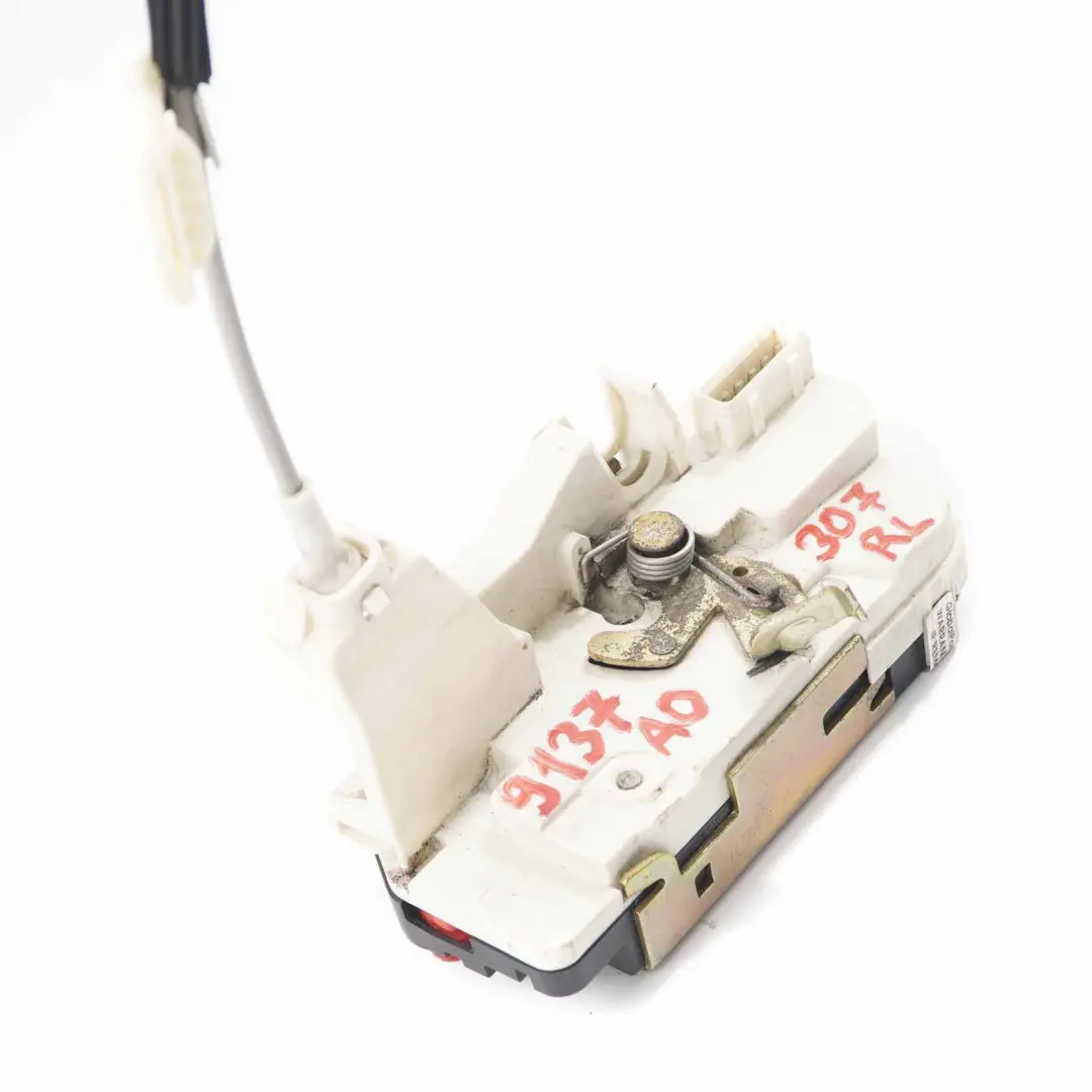 Türschloss hinten links Verriegelung Mechanismus für Peugeot 307 mit Teilenummer 9137A0 Peugeot 307 Türschloss hinten links Verriegelung Mechanismus - SKU 9137A0 - Teilenummer 9137A0