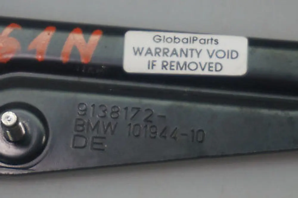 BMW 5 Series E61N LCI USB Audio ECU Module Hub Mount Bracket - SKU 9138172 - Part number 9138172