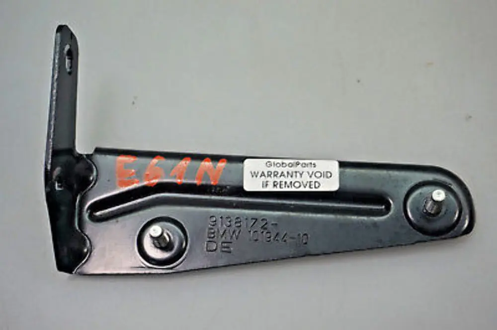 USB Audio ECU Module Hub Mount Bracket to BMW 5 Series E61N LCI with Part number 9138172 BMW 5 Series E61N LCI USB Audio ECU Module Hub Mount Bracket - SKU 9138172 - Part number 9138172