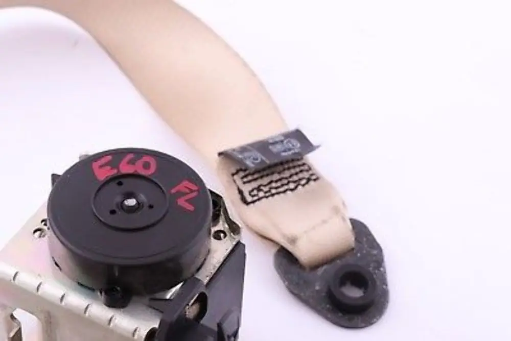 Gauche Limiteur Force De Courroie Supérieur Beige pour BMW E60 E61 LCI Avant à propos du numéro de pièce 9138313 BMW E60 E61 LCI Avant Gauche Limiteur Force De Courroie Supérieur Beige - SKU 9138313 - Numéro de pièce 9138313